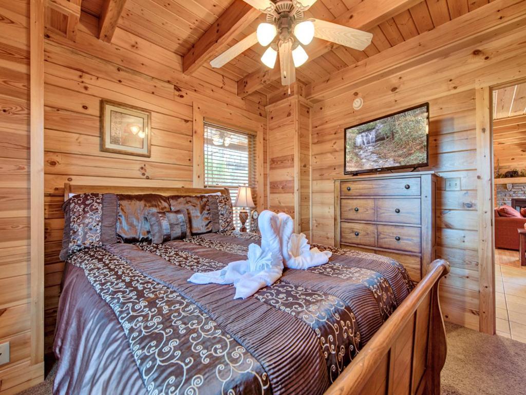 Misty Mountain Hideaway, 3 Bedrooms, Sleeps 10, Pool Access, Wifi Pigeon Forge Esterno foto